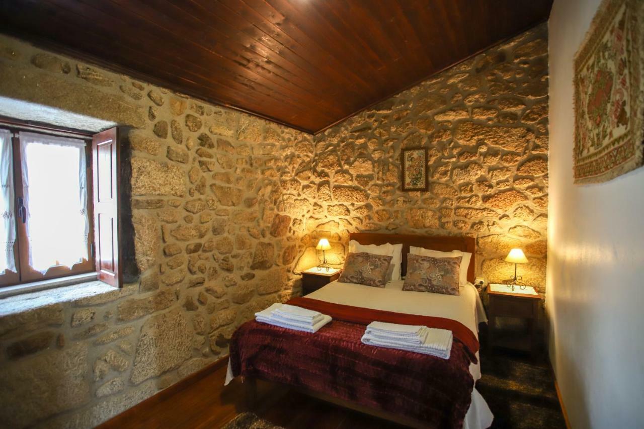Casas Da Lagarica Pensión *