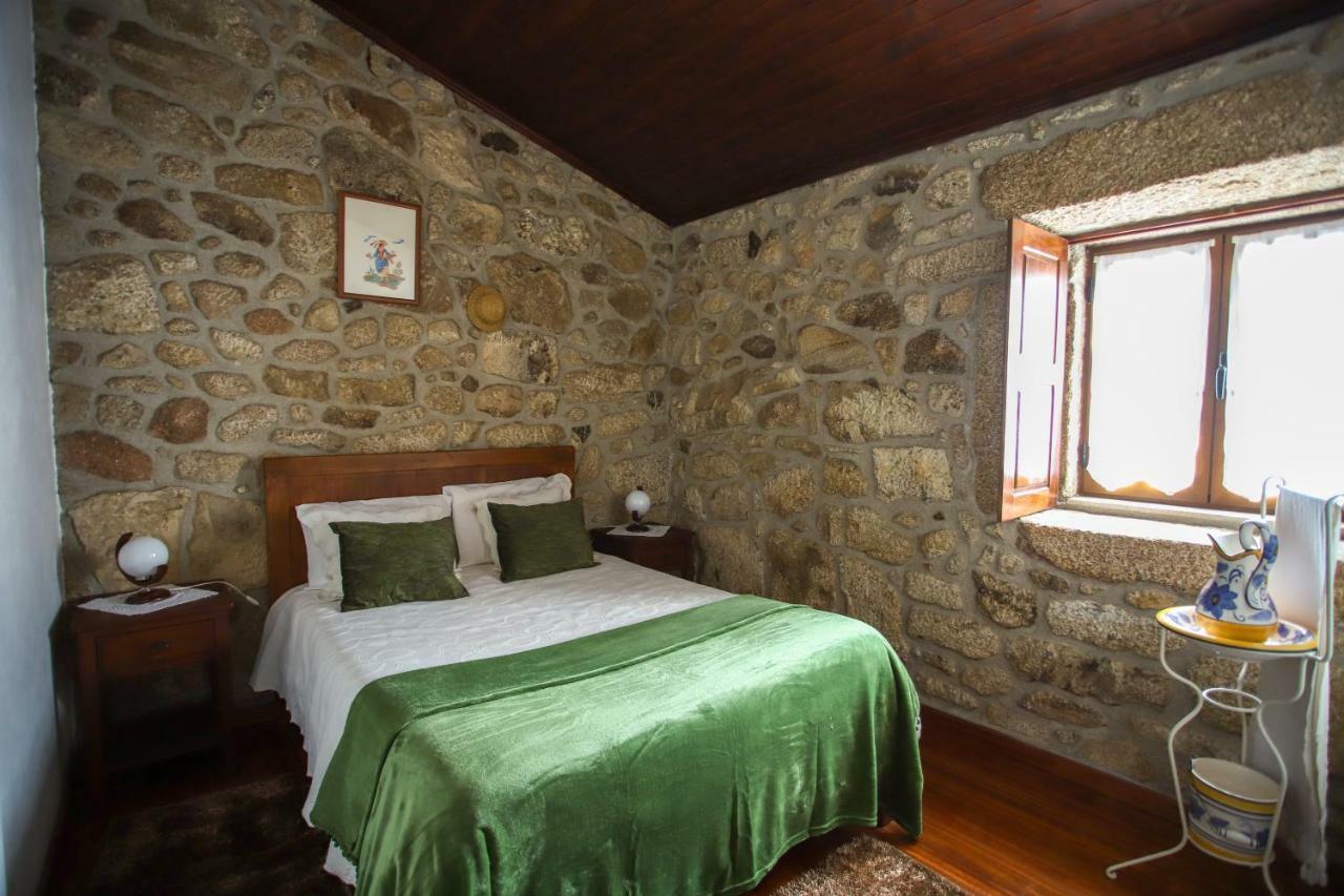 Casas Da Lagarica Pensión Sortelha